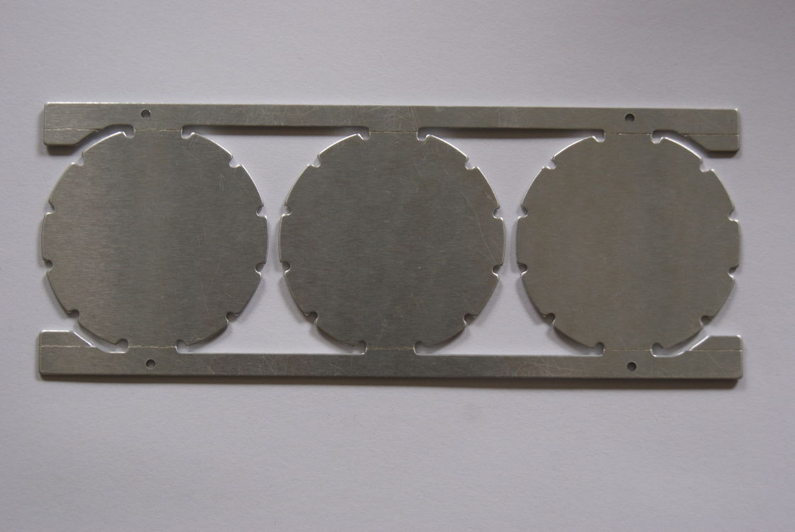 Siyah İpek Ekranlı Ni/Au Yüzey Finishing Endüstriyel için Yüksek Isı İleticiliği Metal PCB