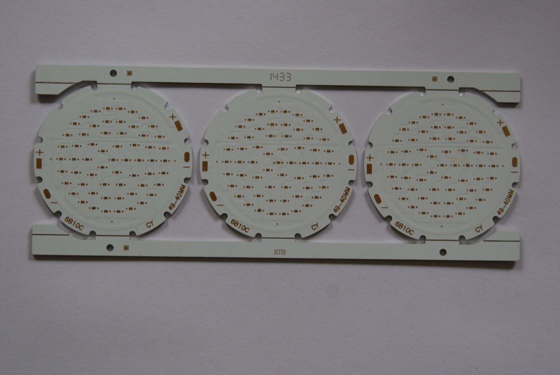 Voltaj IMS PCB Servisi 3KV Voltajı Dayanır Ventec Bakır 0.5-6.0oz HASL/ENIG Yüzey Bitirme