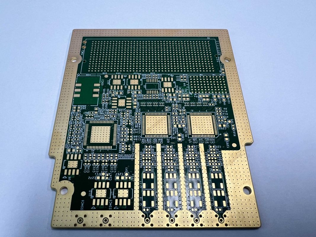 6-32L Tahta Katmanı HDI PCB Tahta FR4 IT180 ham maddenin ve uygulamalar için 0.1mm Lazer matkap deliği boyutu yapılmıştır