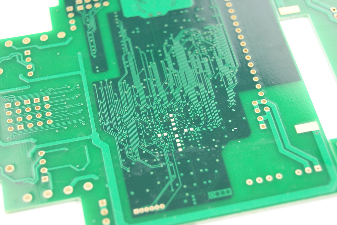 IPC-A-610 D Standart Çok Katmanlı PCB Kartı, Delikten Geçme Montaj ve Yüzeye Montaj Teknolojisi Özelliği