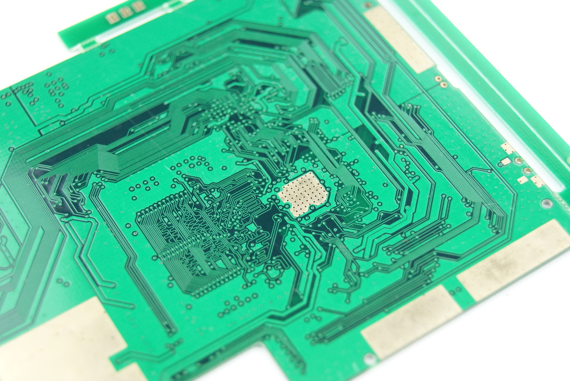 1 oz bakır kalınlığı 1.6 mm Borad kalınlığı ve yüzey montaj teknolojisi ile çok katmanlı PCB tablosu